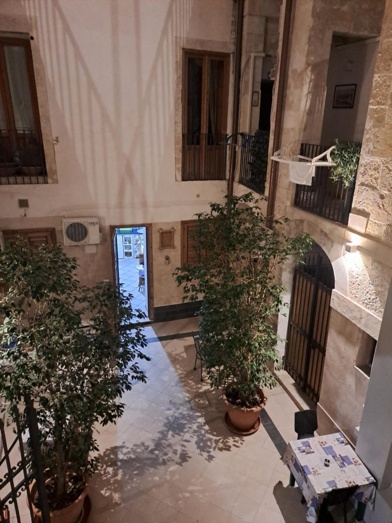 Villa Syrakosia A Ortigia Syracuse Exterior foto